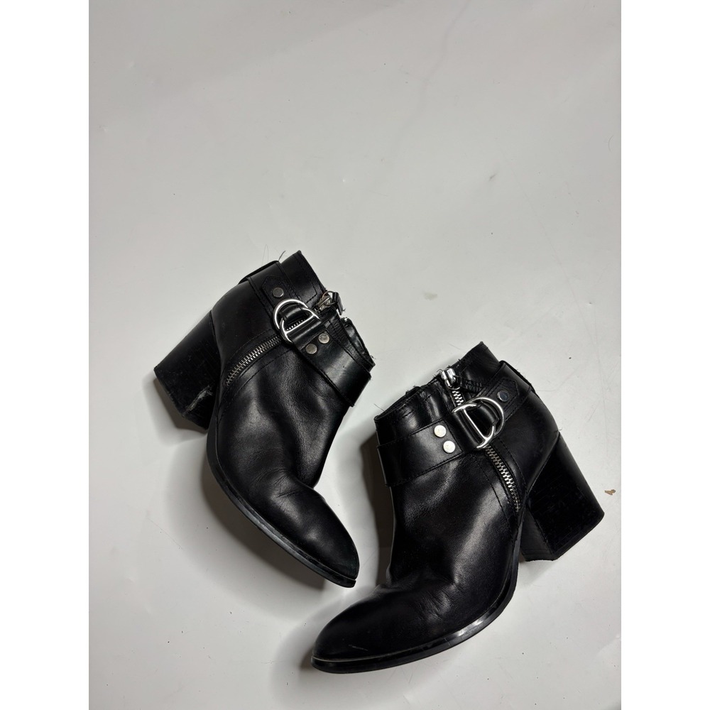 MARC FISHER Vanqar Women 7M Black Leather Pointed Toe Ankle Booties BLOCK HEEL